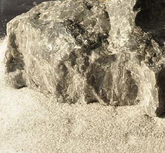 The smelting process of fused dense alumina
