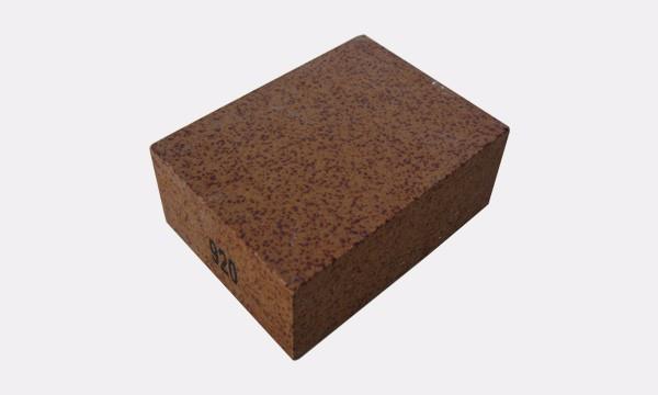 Magnesium iron spinel brick