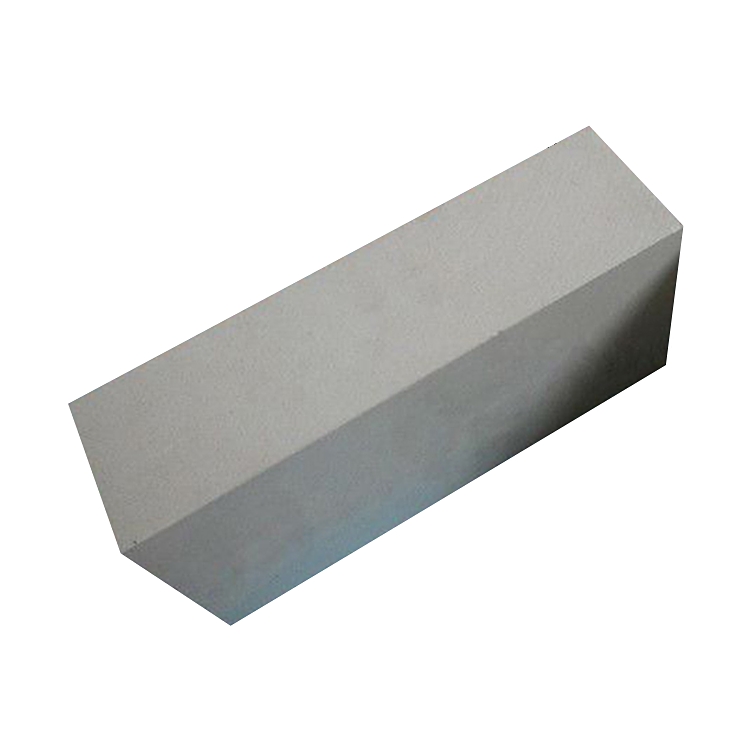 Anti-stripping high alumina bricks