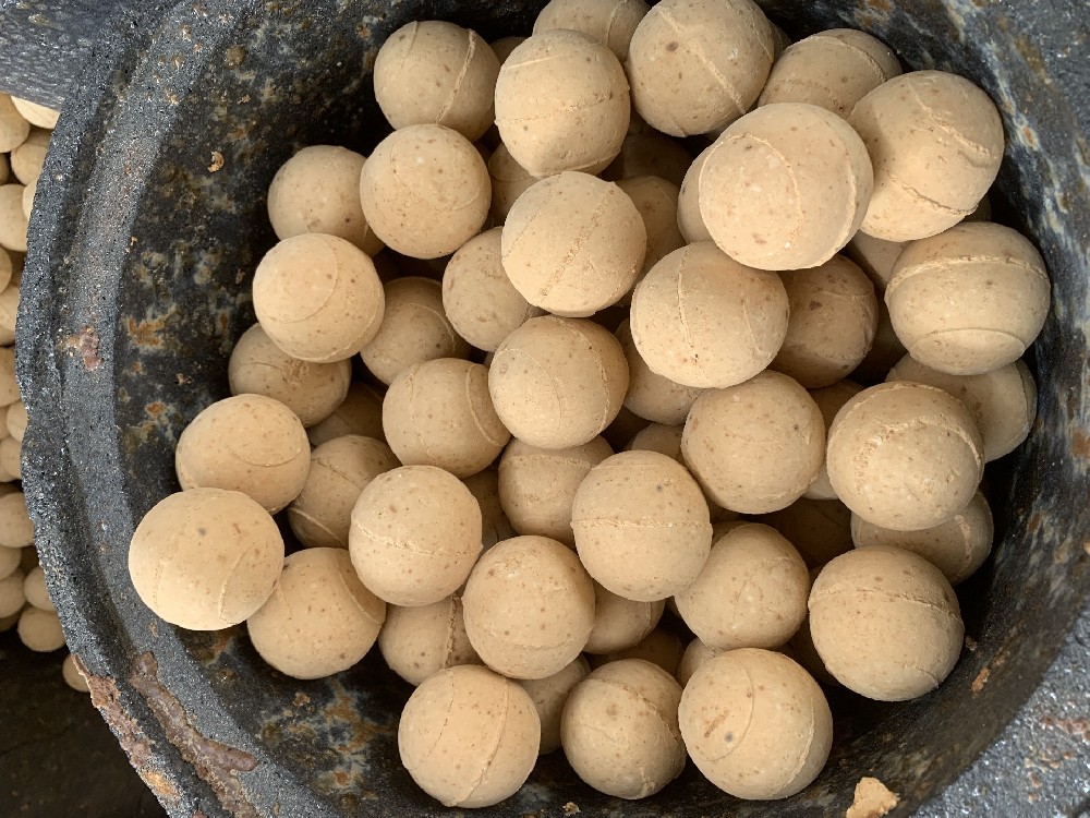 Thermal storage alumina balls