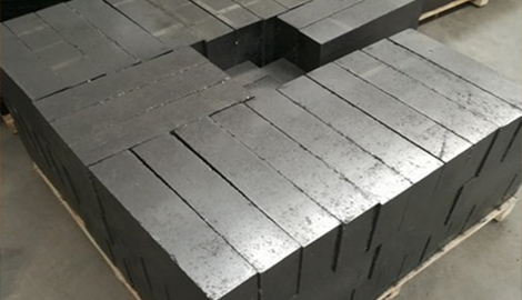 Aluminum carbon brick